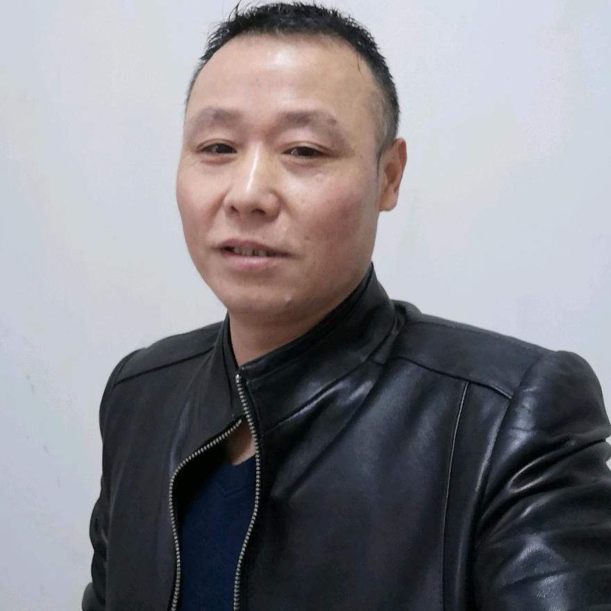 吴大哥，晚上，9点半首播