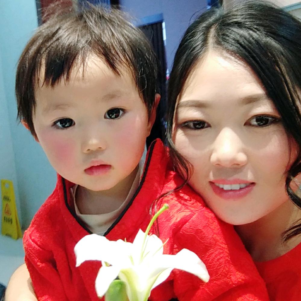 万小丽