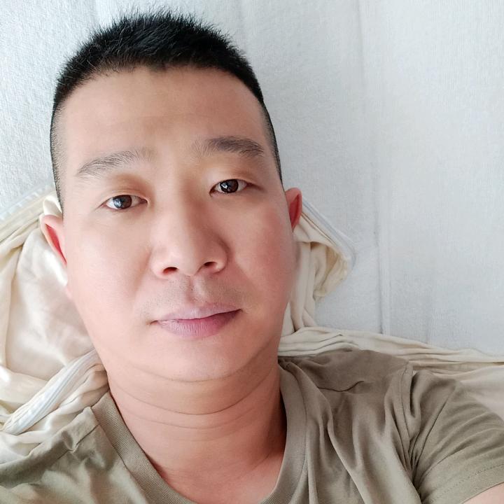 四个孩子的爸爸