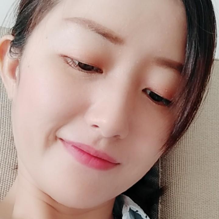 艳妮