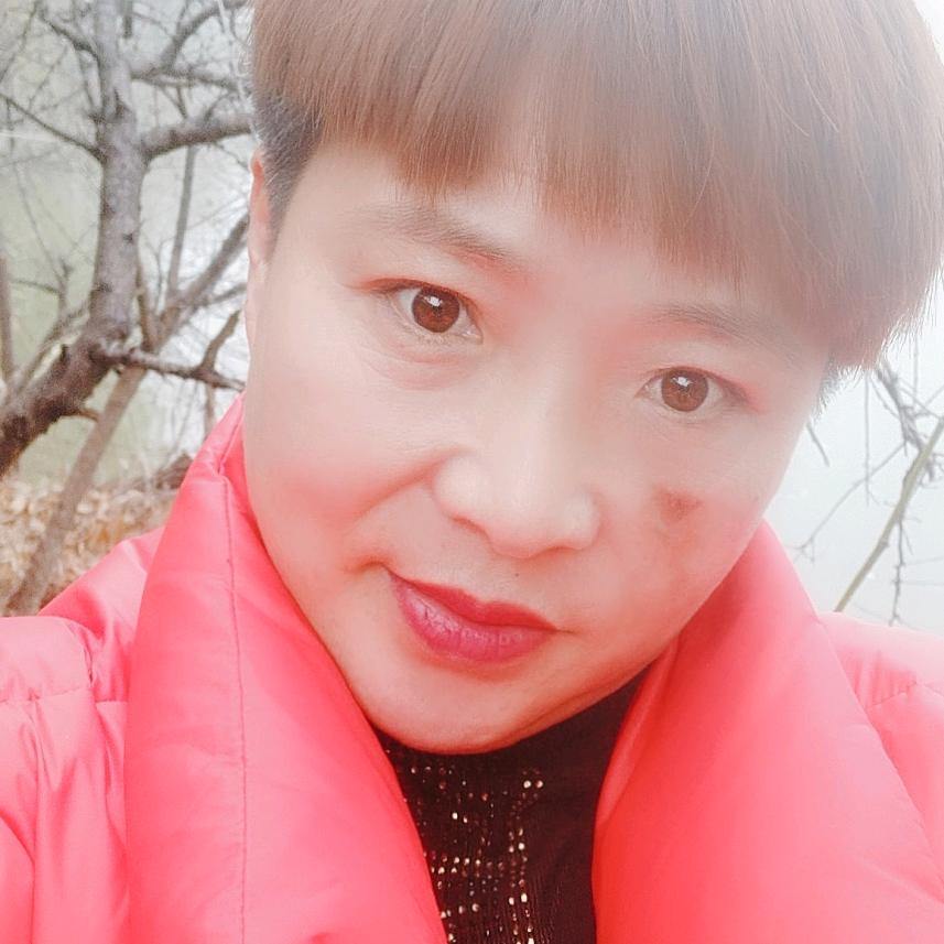 双宝胎姐妹俩