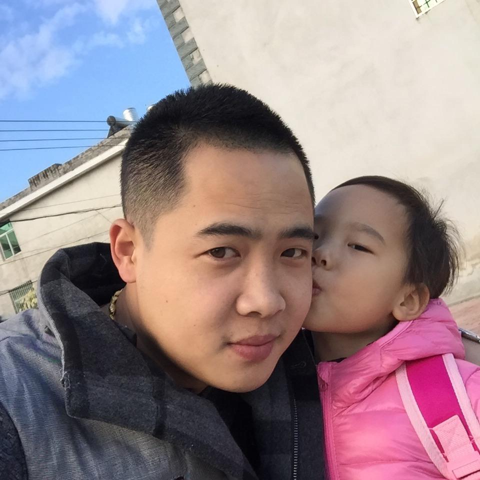 长泰叉车出租卸货