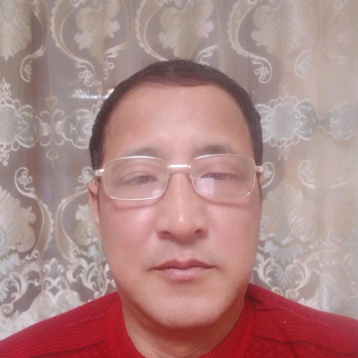  打拼未来活出精彩 