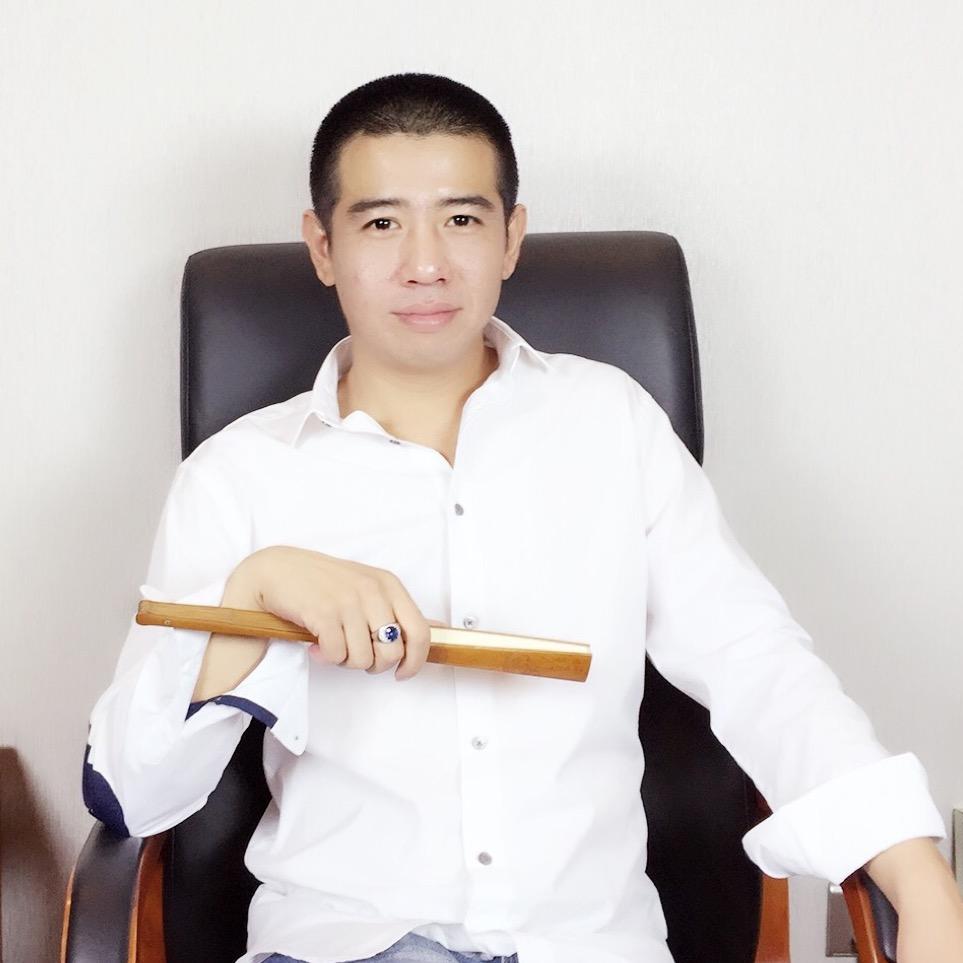 资深古二代刘嘉