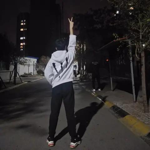 铁蛋粑粑