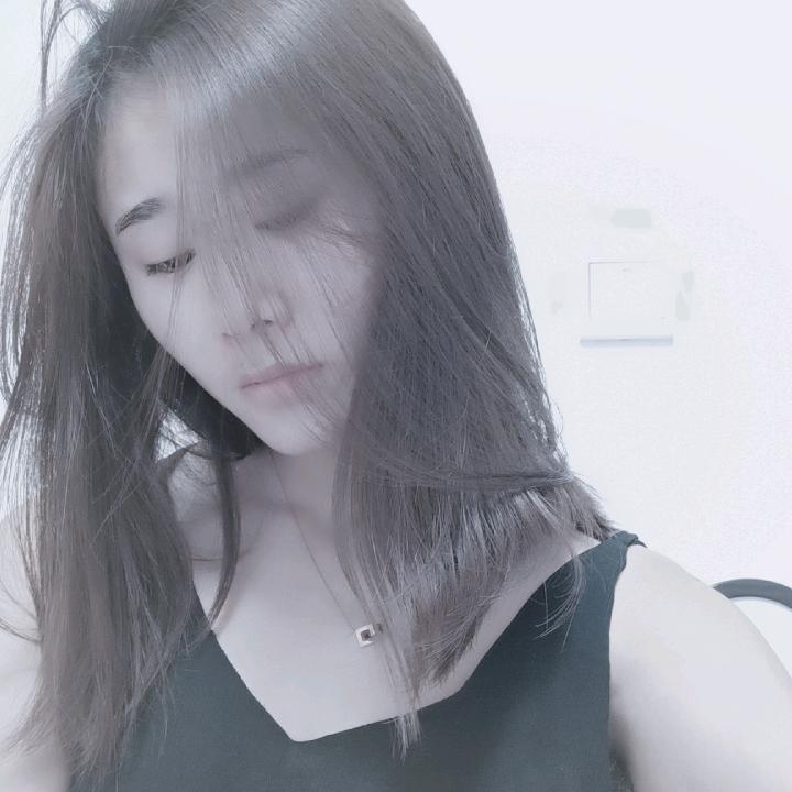 小燕，