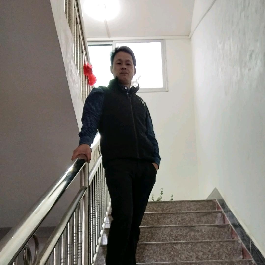 黎氏电子：专业生产数据线！音频线！配机线