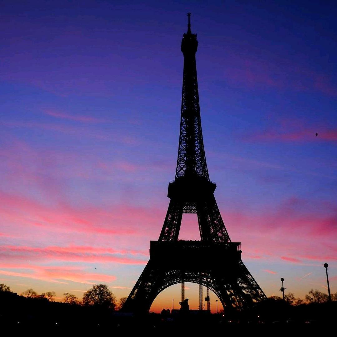 巴黎铁塔
