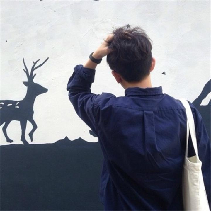 蓝牙月