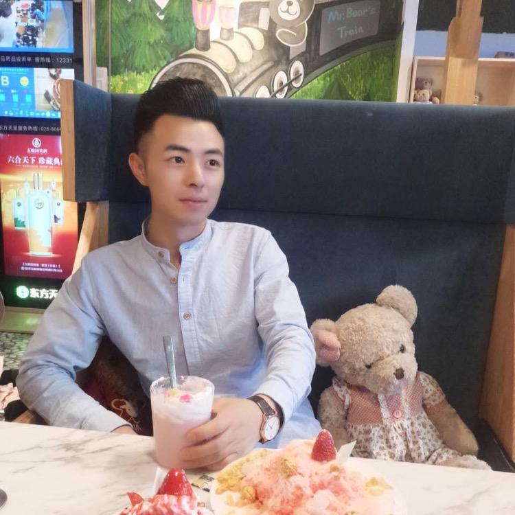 小凯  爱美食
