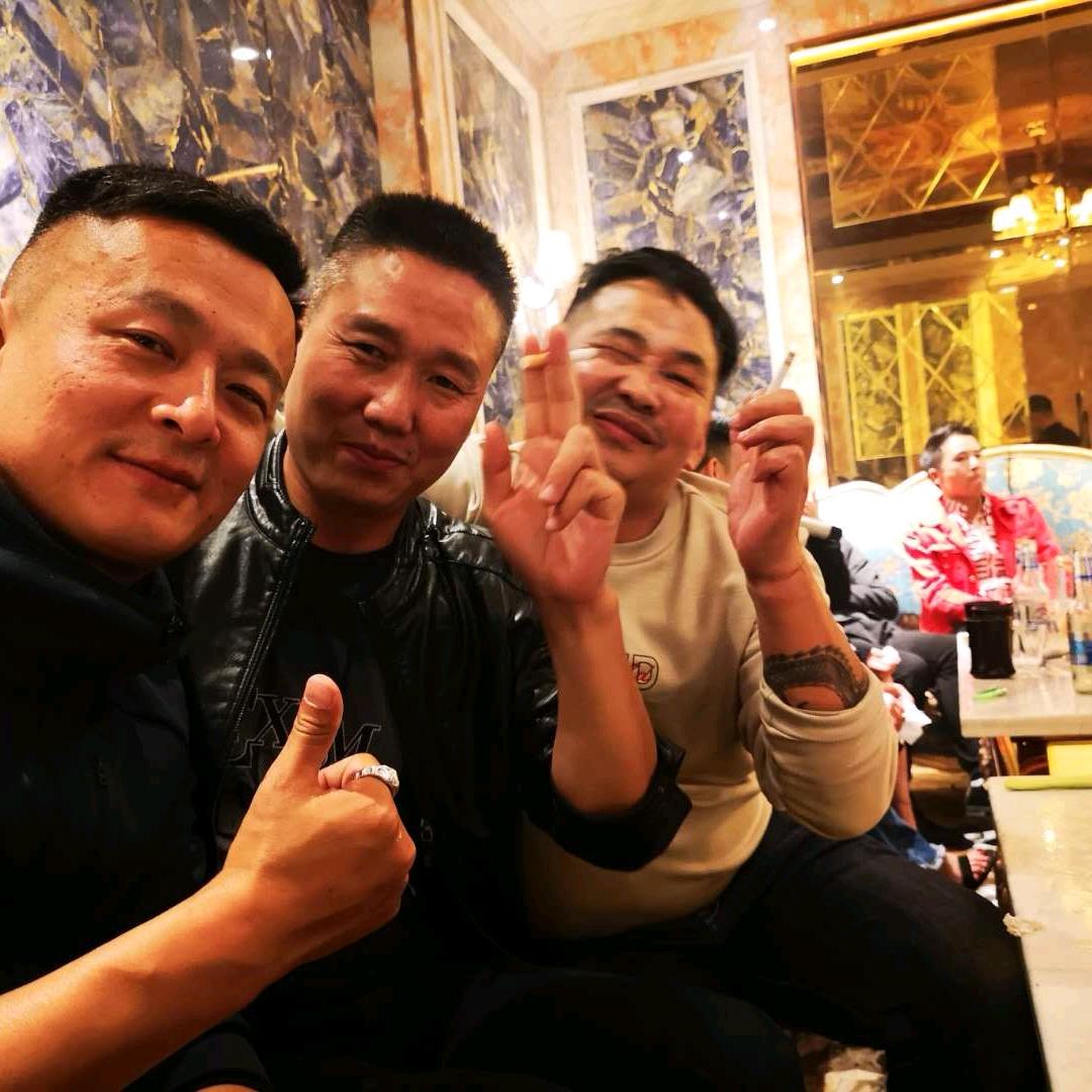 啊龍❤️💚💯
