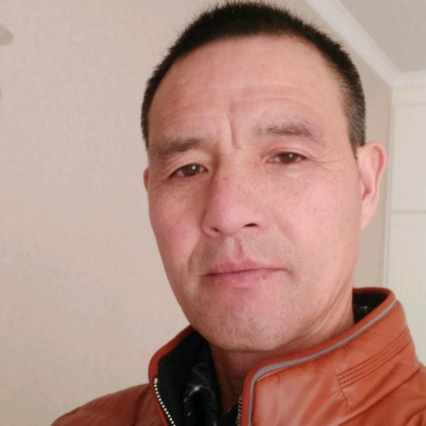 ′贴砖师傅强哥