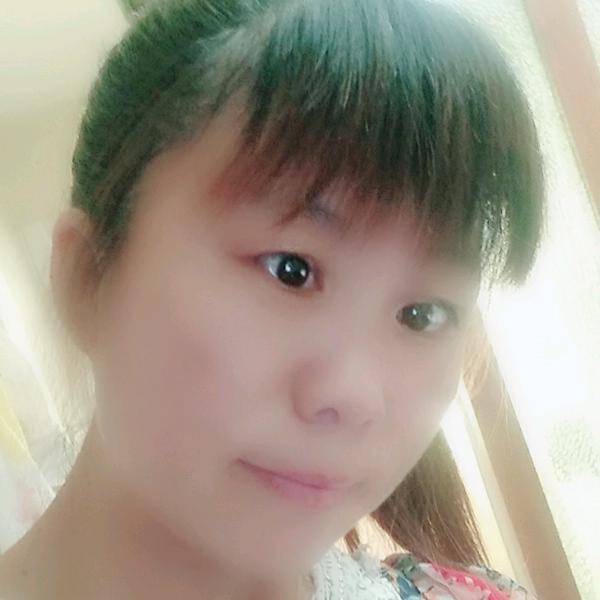 坚强的女人。1977年🐍