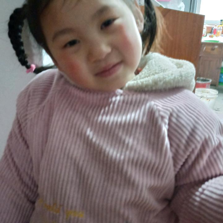 五个宝贝孙女！孙子！的奶奶