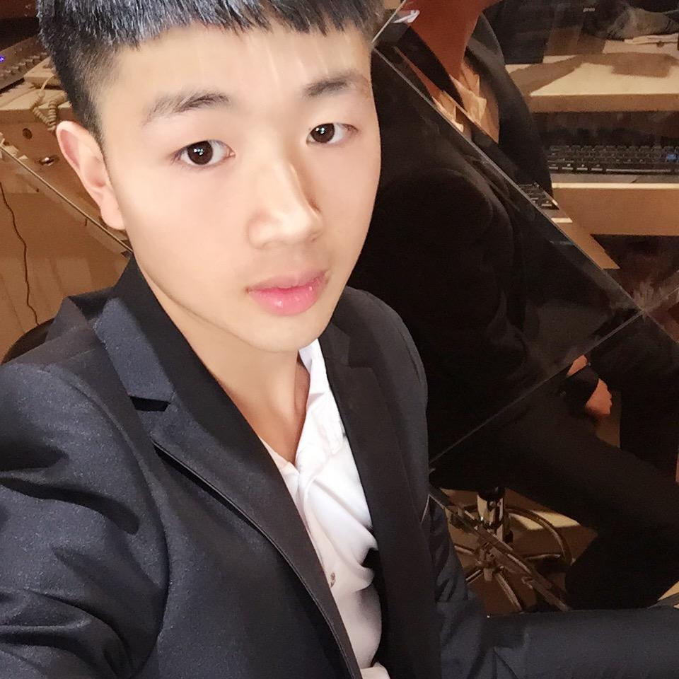 大小挖机 微挖出租   刘俊成