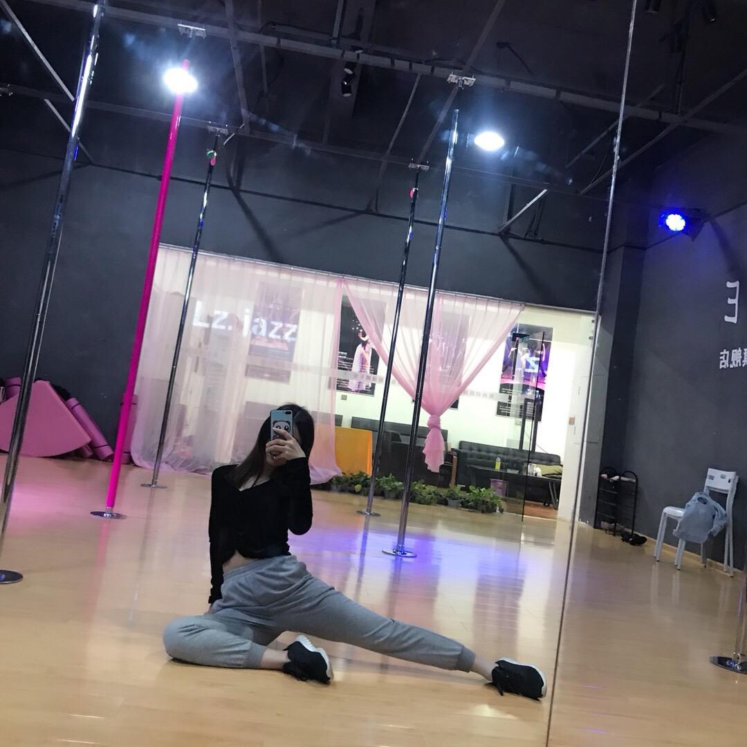 🖤周周