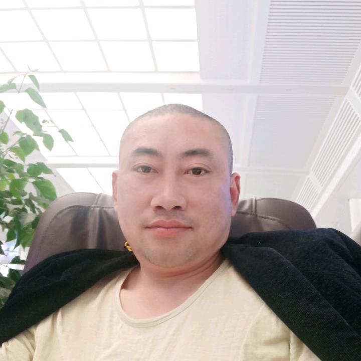 信义易车汽车玻璃新都店
