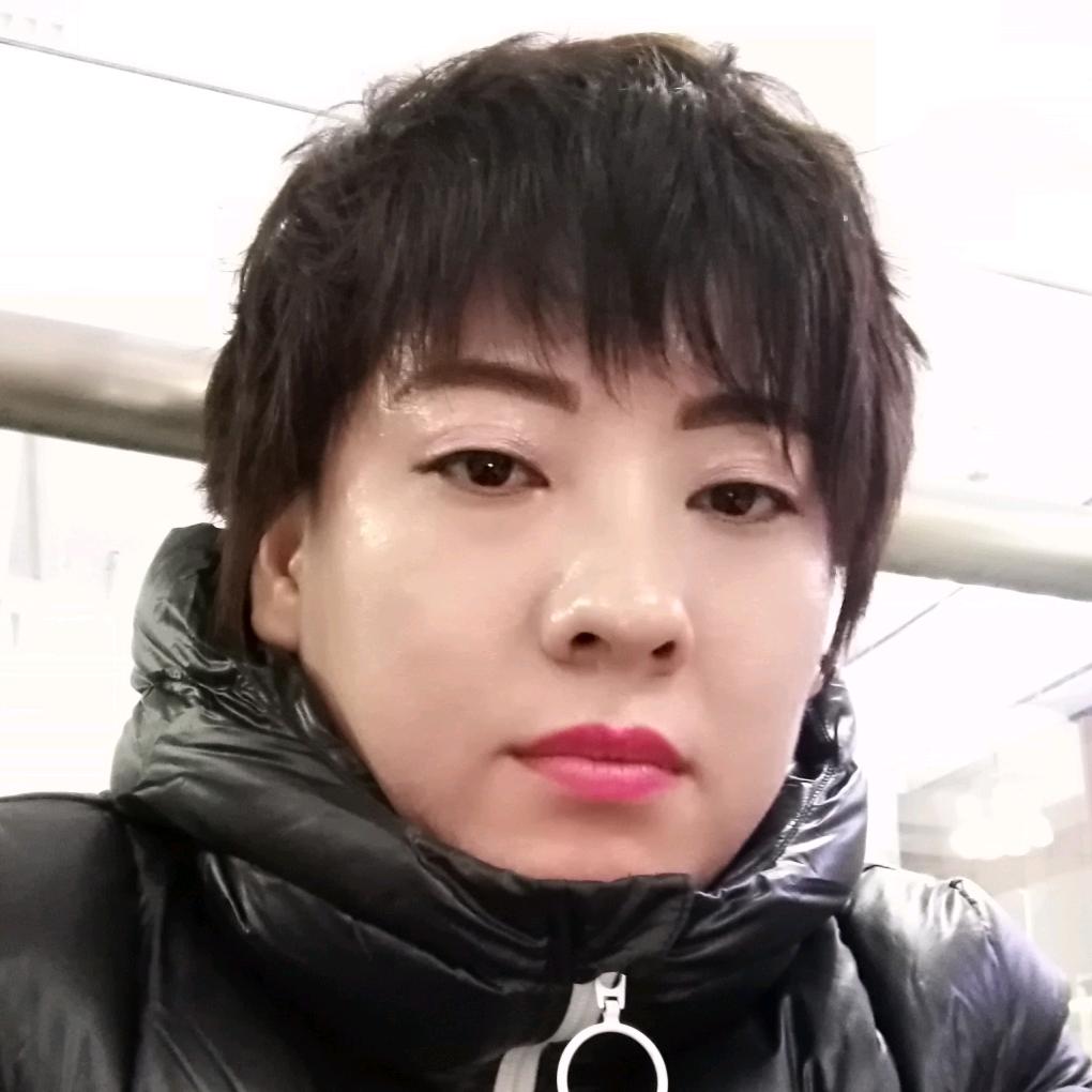 光彩假日莉莉