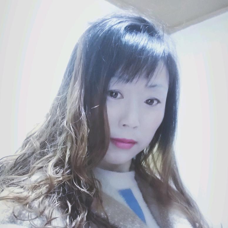 笑里透着伤