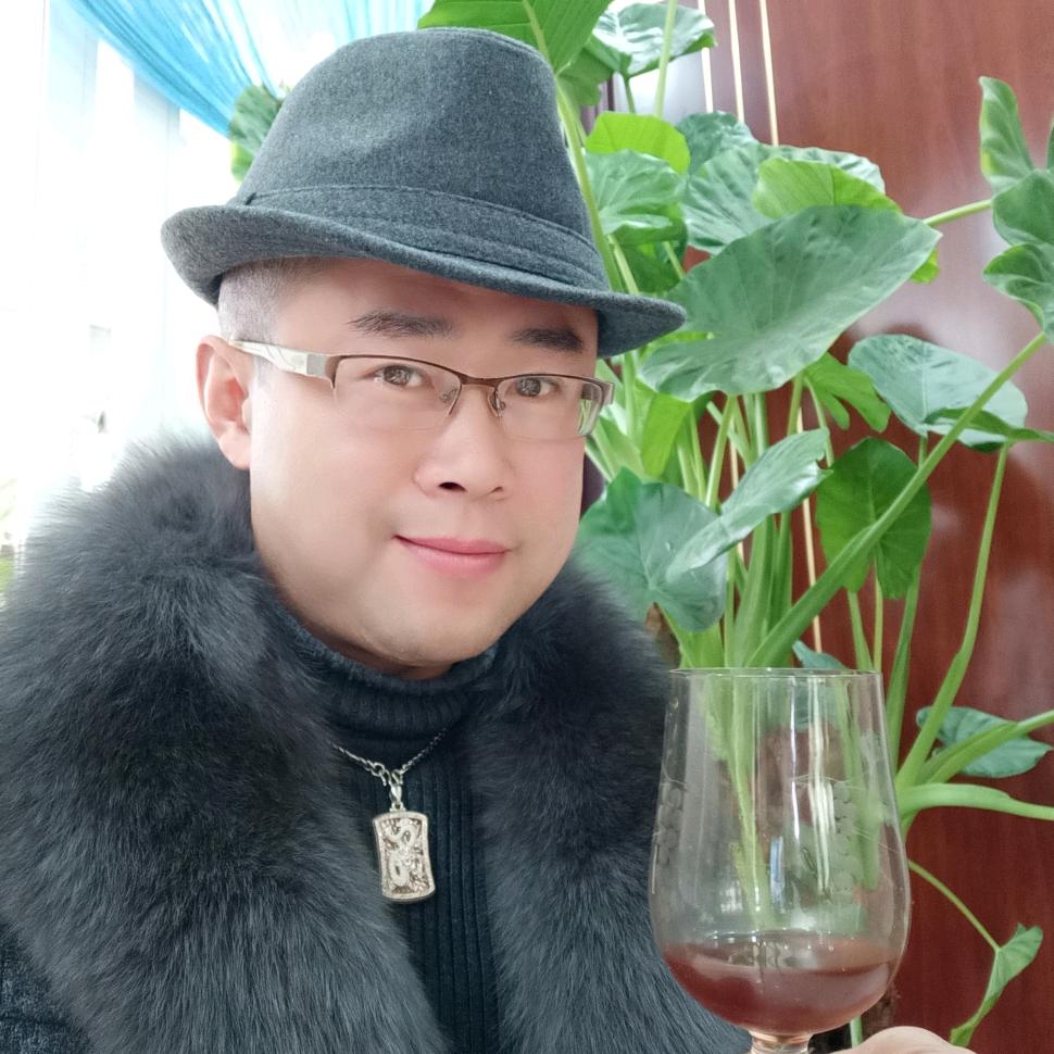 乐呵呵，果哈哈