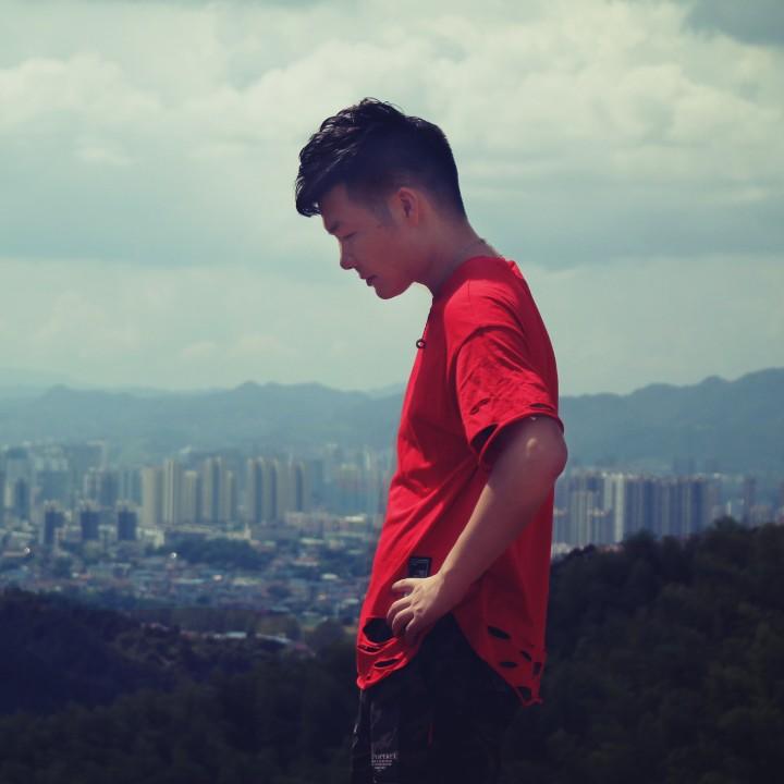 爱吃烤肉的杨小杨