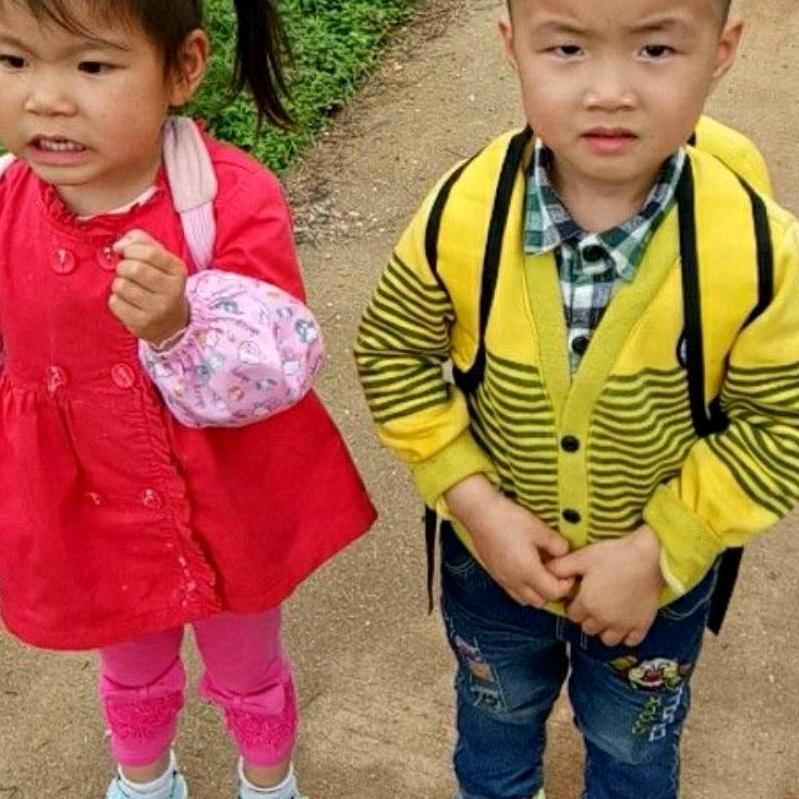 李