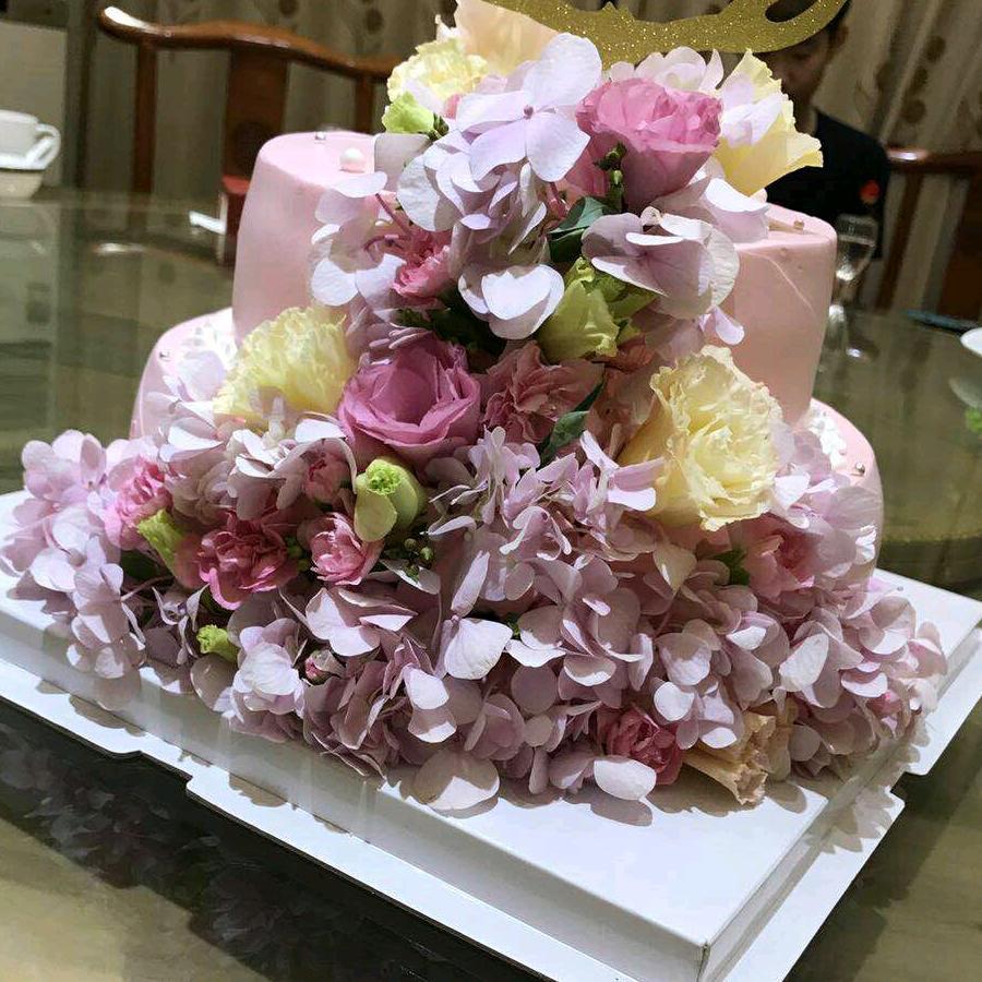 👑 芳姐👑，典云间大码女装