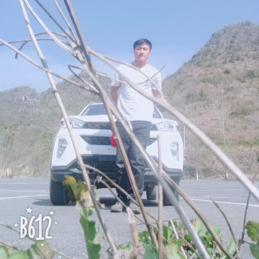 繁华落尽😂开哥