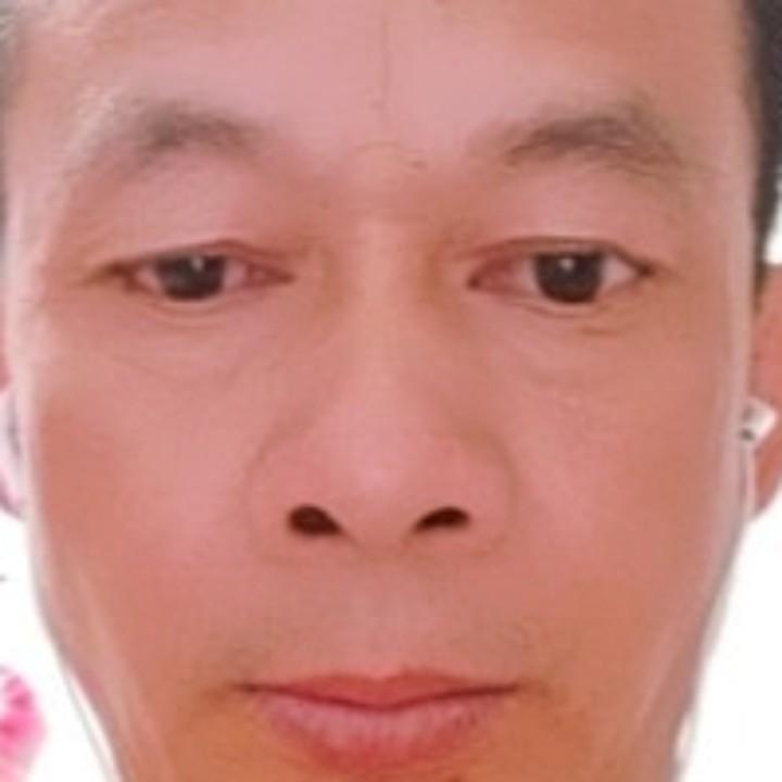中年人