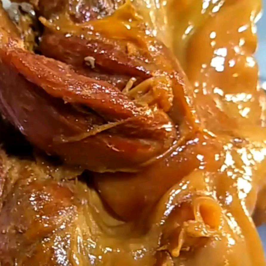 熏酱卤肉，熏鸡，鸭脖