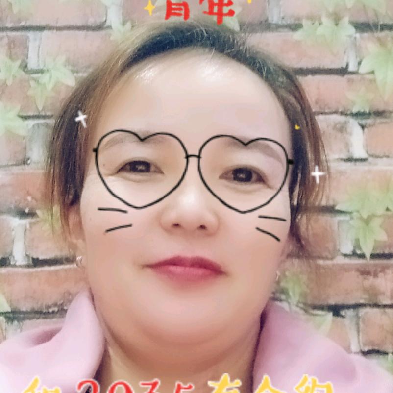 富蕴县 狼宝尚品足行健 迪娜