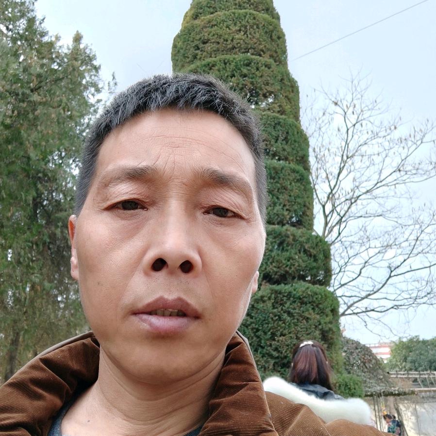 王明忠专业拆除大小工程