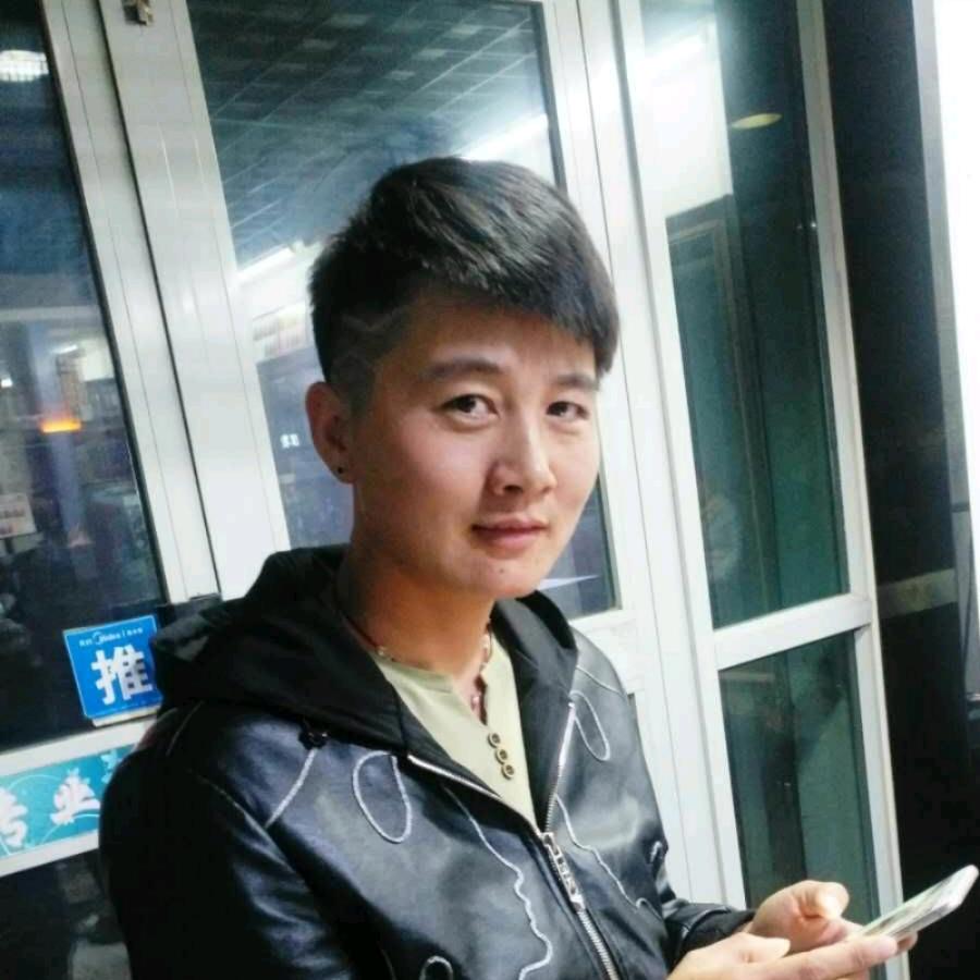 江苏少爷在新疆