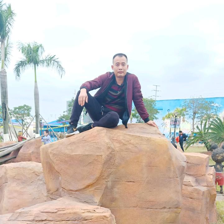 杨育军