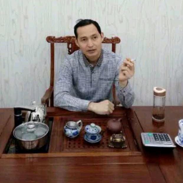 黄文彪佳人神草