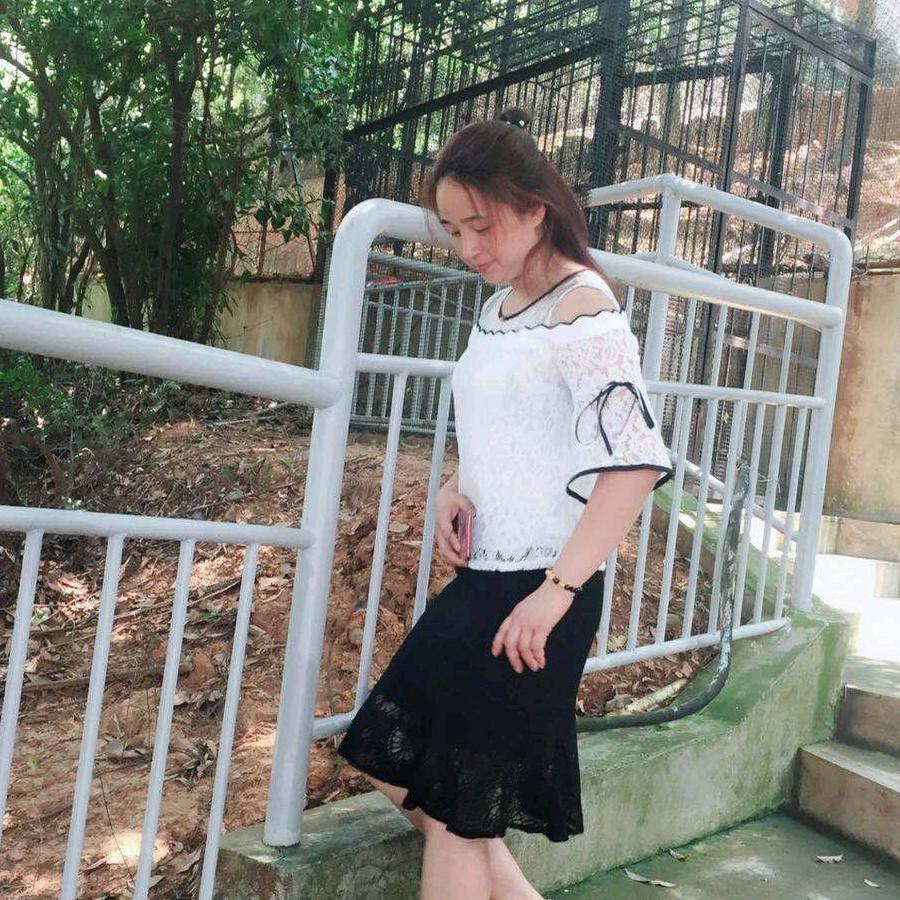 ye 個轉身😭 兩個世界