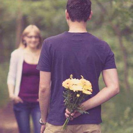 月光下的，，，，