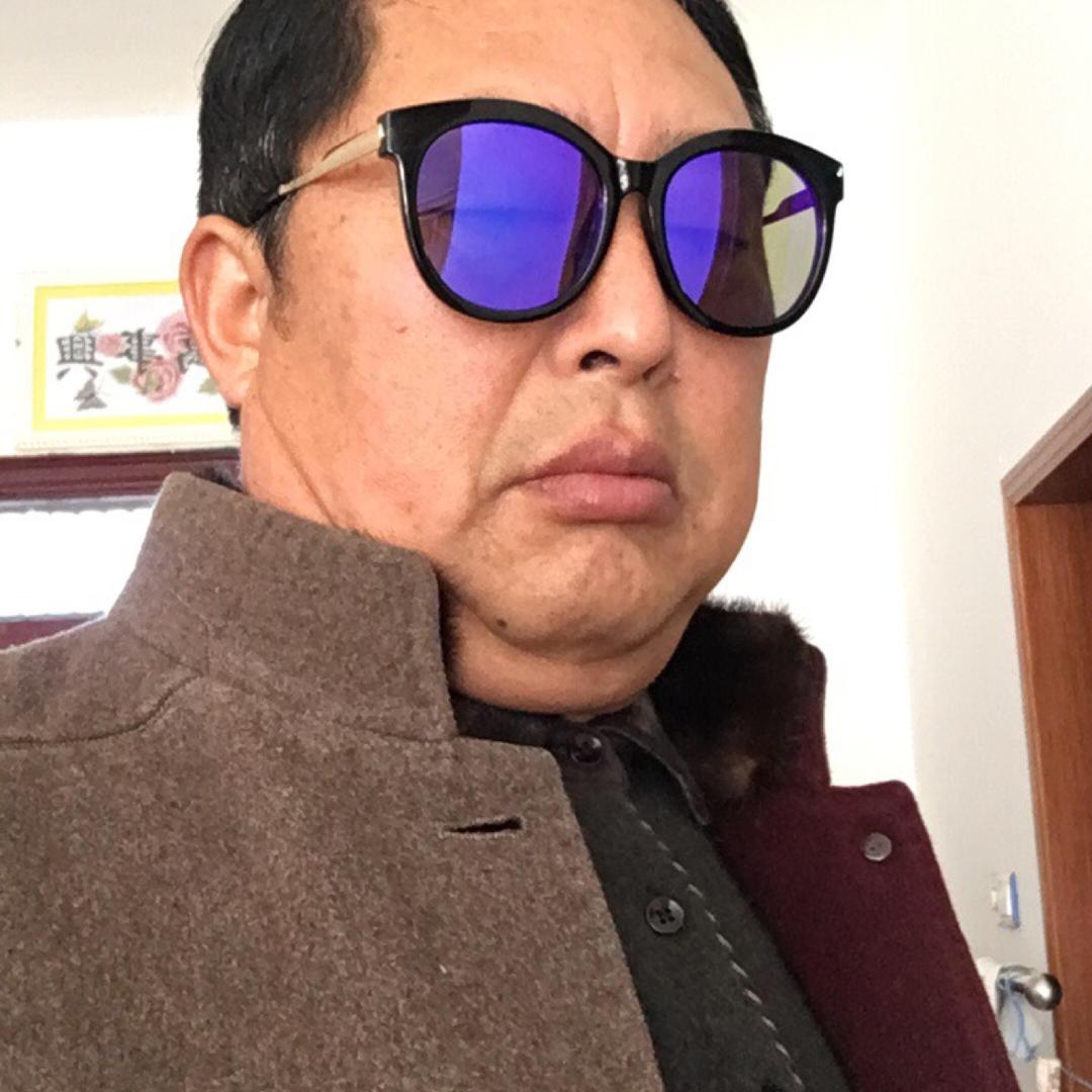戴富新