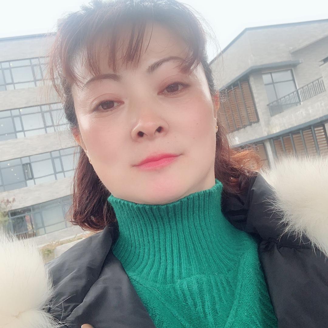 酒窝女孩