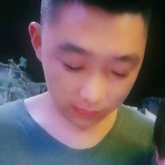 yi默桐辰