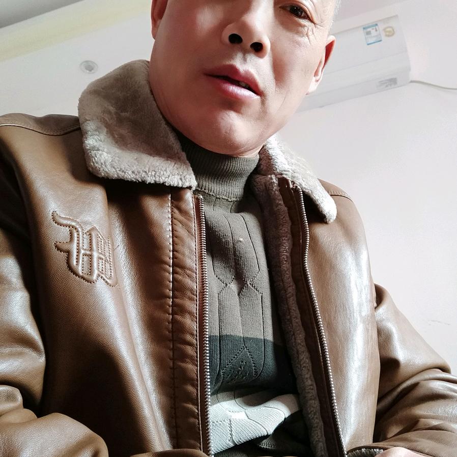 临泉高师傅专业贴砖～
