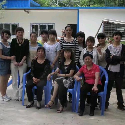 天外香火锅齐姐