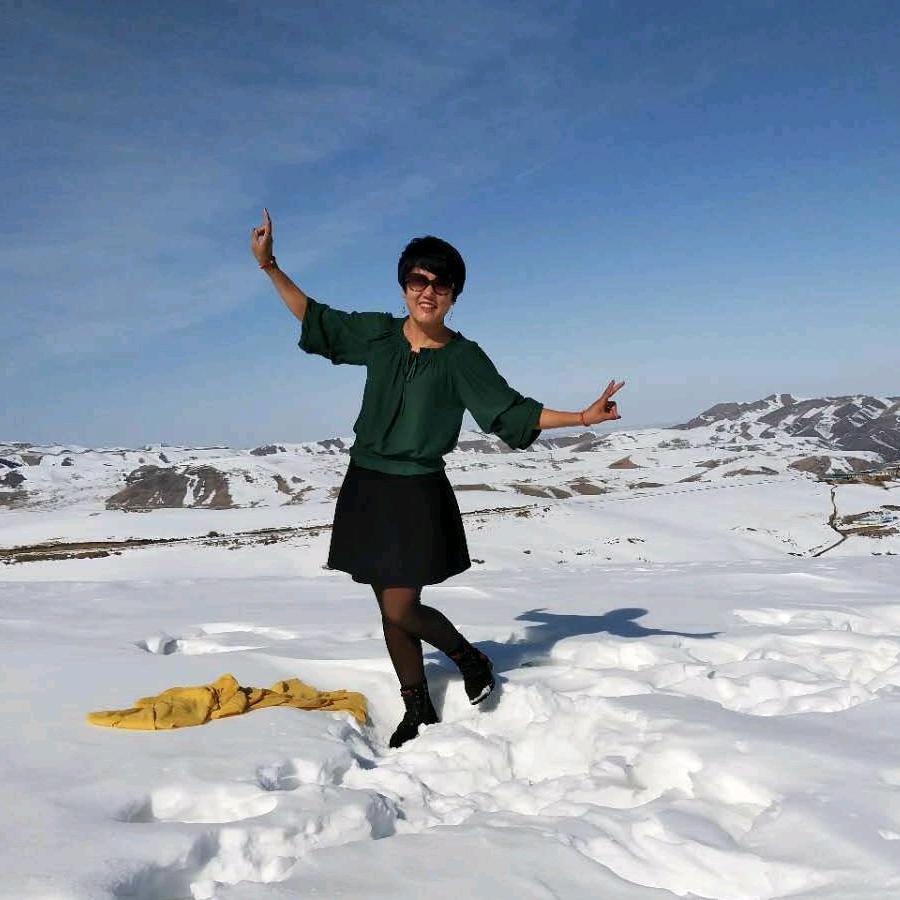 奇台伊人曳舞团苏静