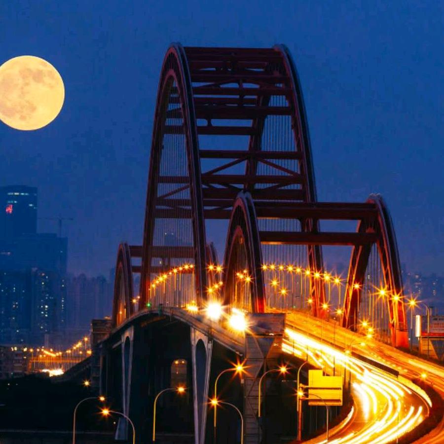 晴朗的天空  程