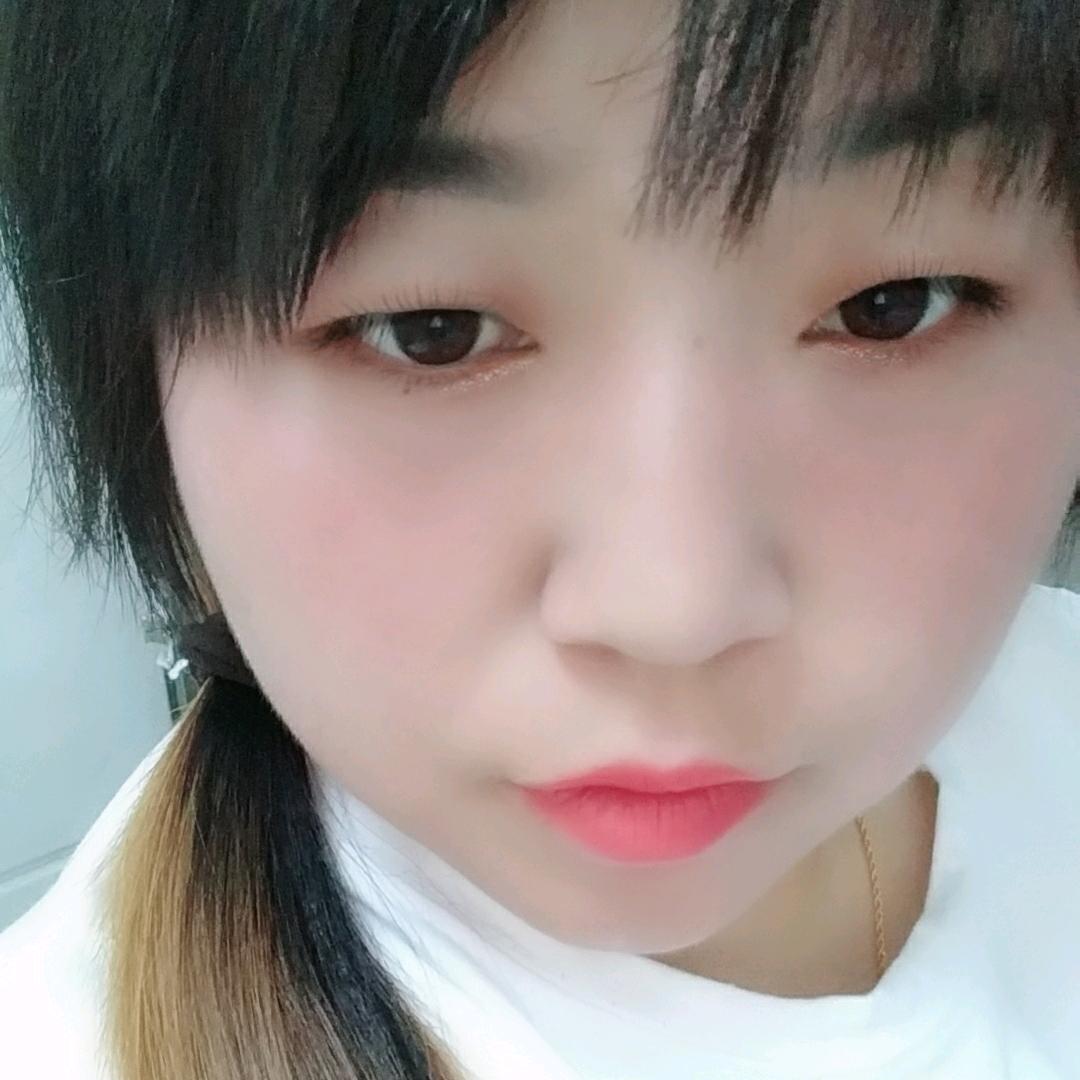 阳光下的微笑