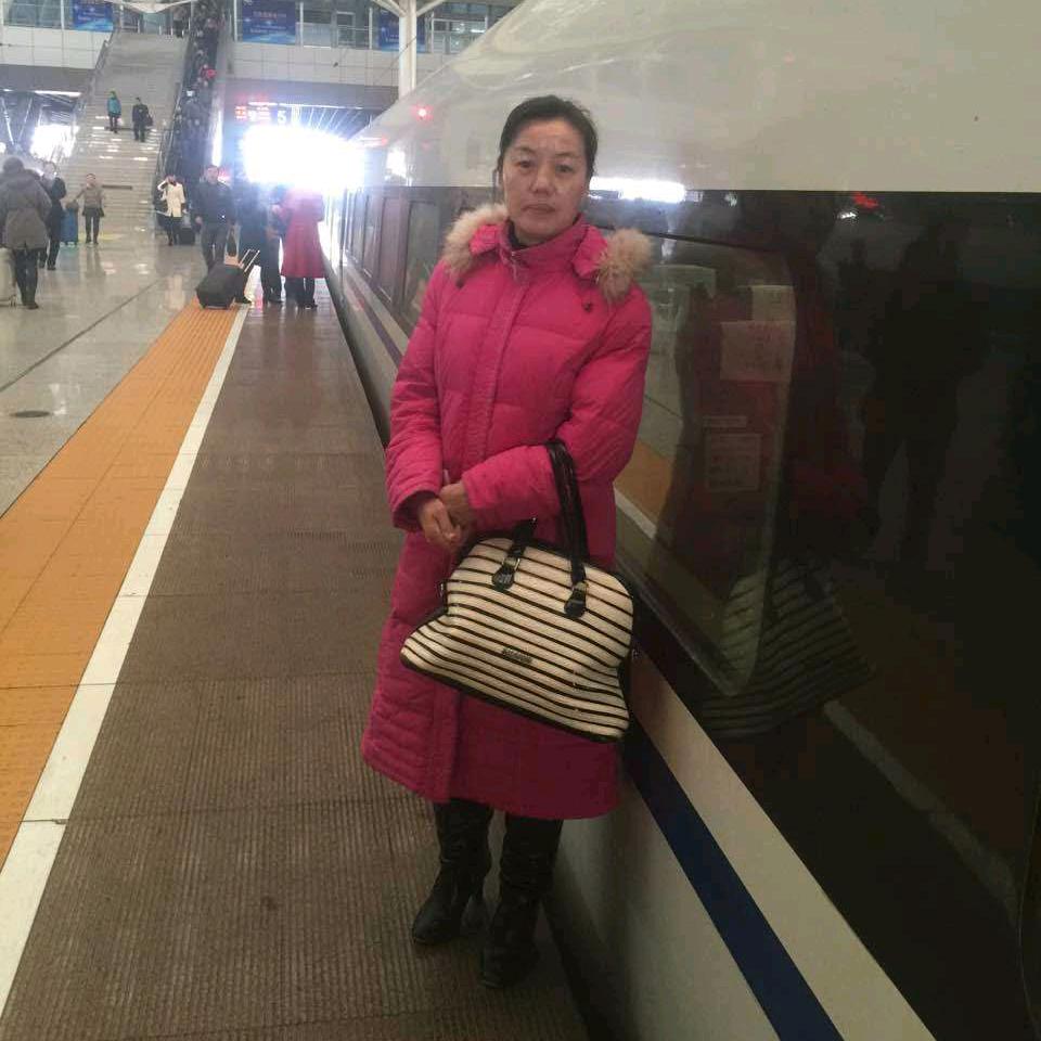 艾莉