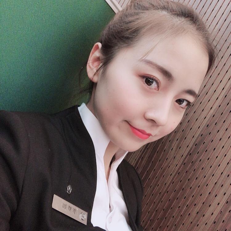 济南之星奔驰李梦如