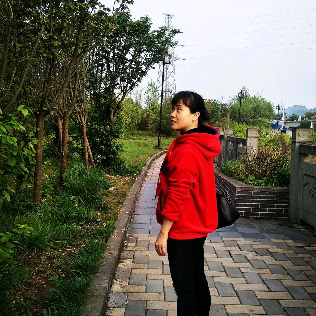 小鱼儿，渠县美依服99自助女装