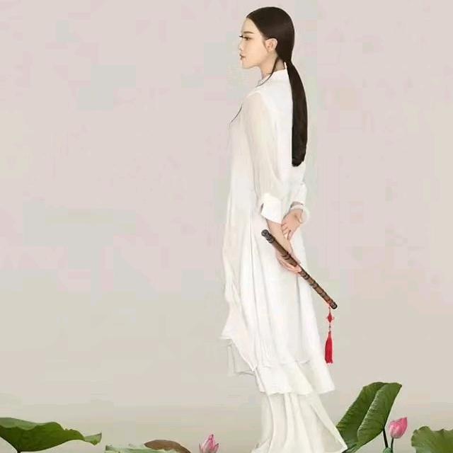 清风徐来（防草布厂家）