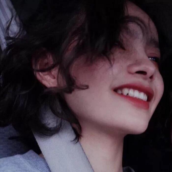 小眼睛不小